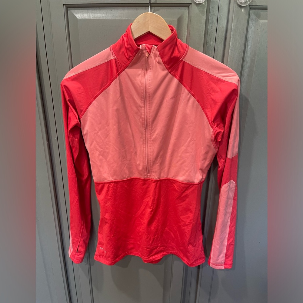 Women’s Nike pro zip pullover size medium